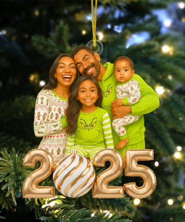 Custom Caricature Photo Personalized Gifts For Family Christmas Ornament