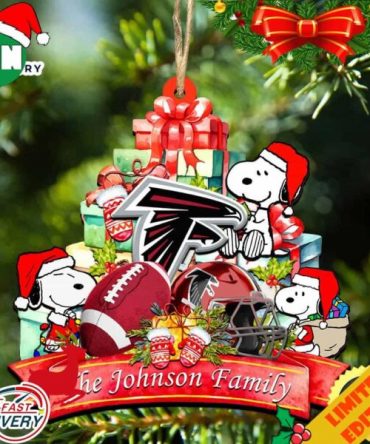 Atlanta Falcons Snoopy And NFL Sport Ornament Personalized Your Family Name