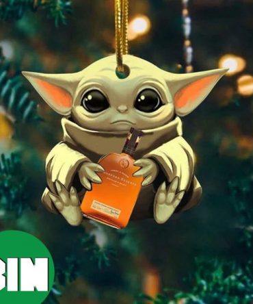 Baby Yoda Hug Alcohol Bottle For Whiskey Lovers 2023 Christmas Star Wars Gift Ornament