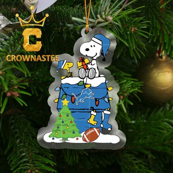 Detroit Lions Snoopy Merry Christmas NFL Acrylic Tree Decoration Ornament