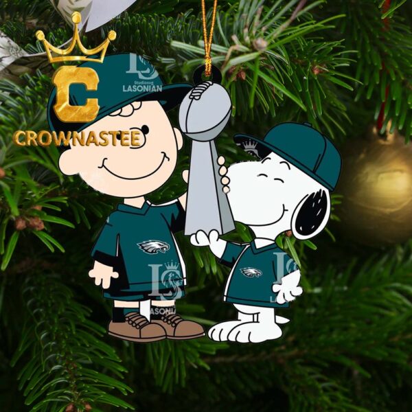 Philadelphia Eagles Charlie Brown And Snoopy Champions NFL Christmas Tree Decoration Ornament
