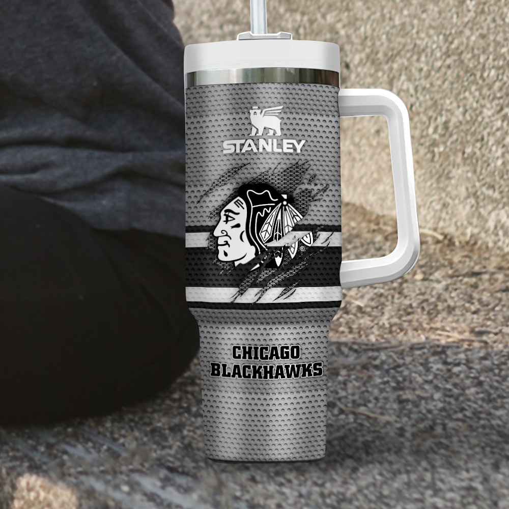 Stanley Chicago Blackhawks Insulated Tumbler with Handle - NHL Fan Essential - Image 3