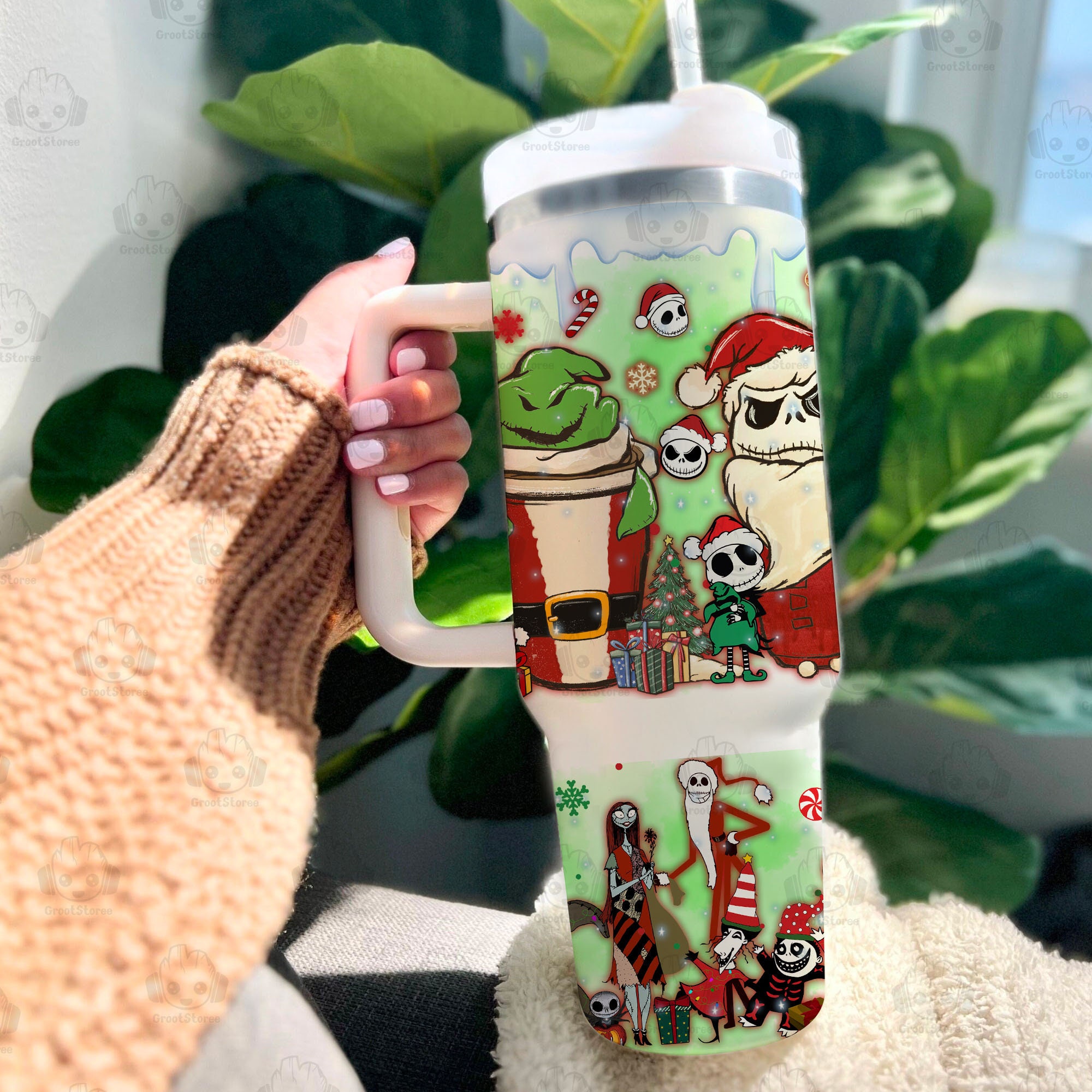 Festive Skeleton Holiday Mug - Perfect Gift for Coffee & Tea Lovers