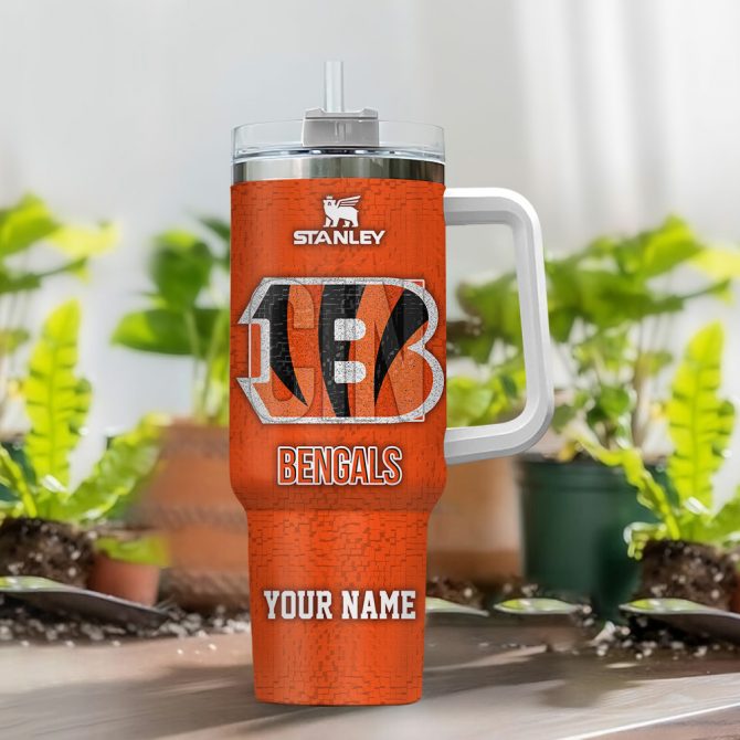 Customizable Bengals Tumbler - Personalized NFL Fan Gift with Handle & Straw - Image 2