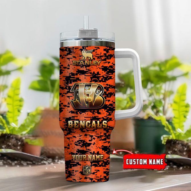 Custom Name Bengals Camouflage Tumbler with Handle - Perfect for Fans - Image 2