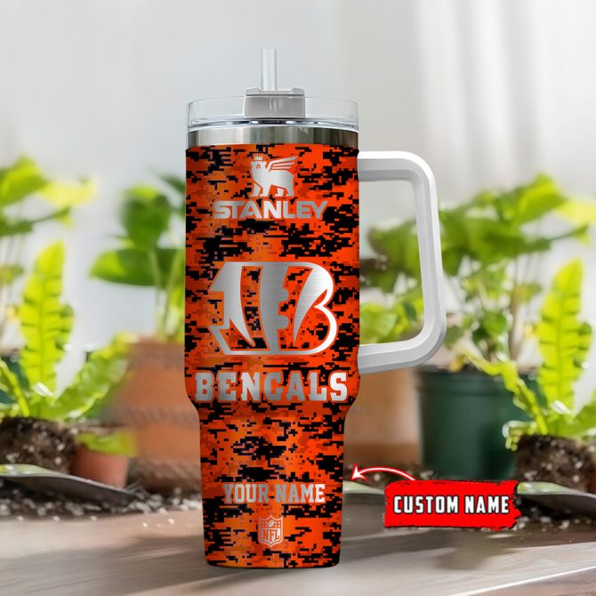 Custom NFL Team Insulated Tumbler with Handle & Straw - Personalized Gift - Image 2