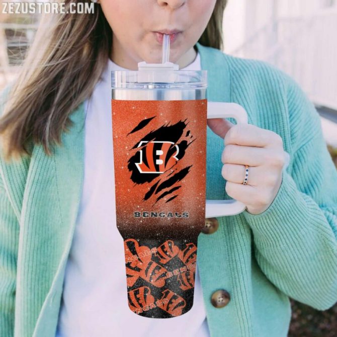 Personalized Football Team Tumbler with Handle - Custom Name & Logo Design - Image 2