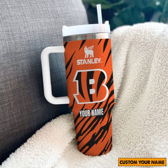 Customizable Tiger Stripe Tumbler with Name - Perfect Gift for Fans - Image 2