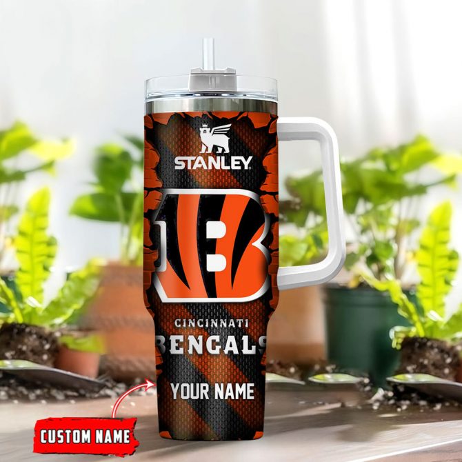 Customizable Bengals Fan Tumbler with Handle - Personalized Gift for Sports Enthusiasts - Image 2