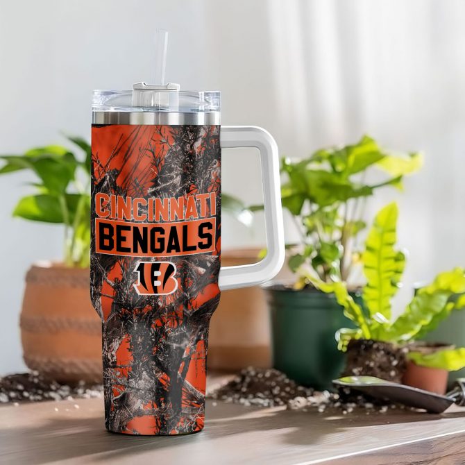 Cincinnati Bengals Insulated Tumbler with Handle - Camouflage Design - Image 4