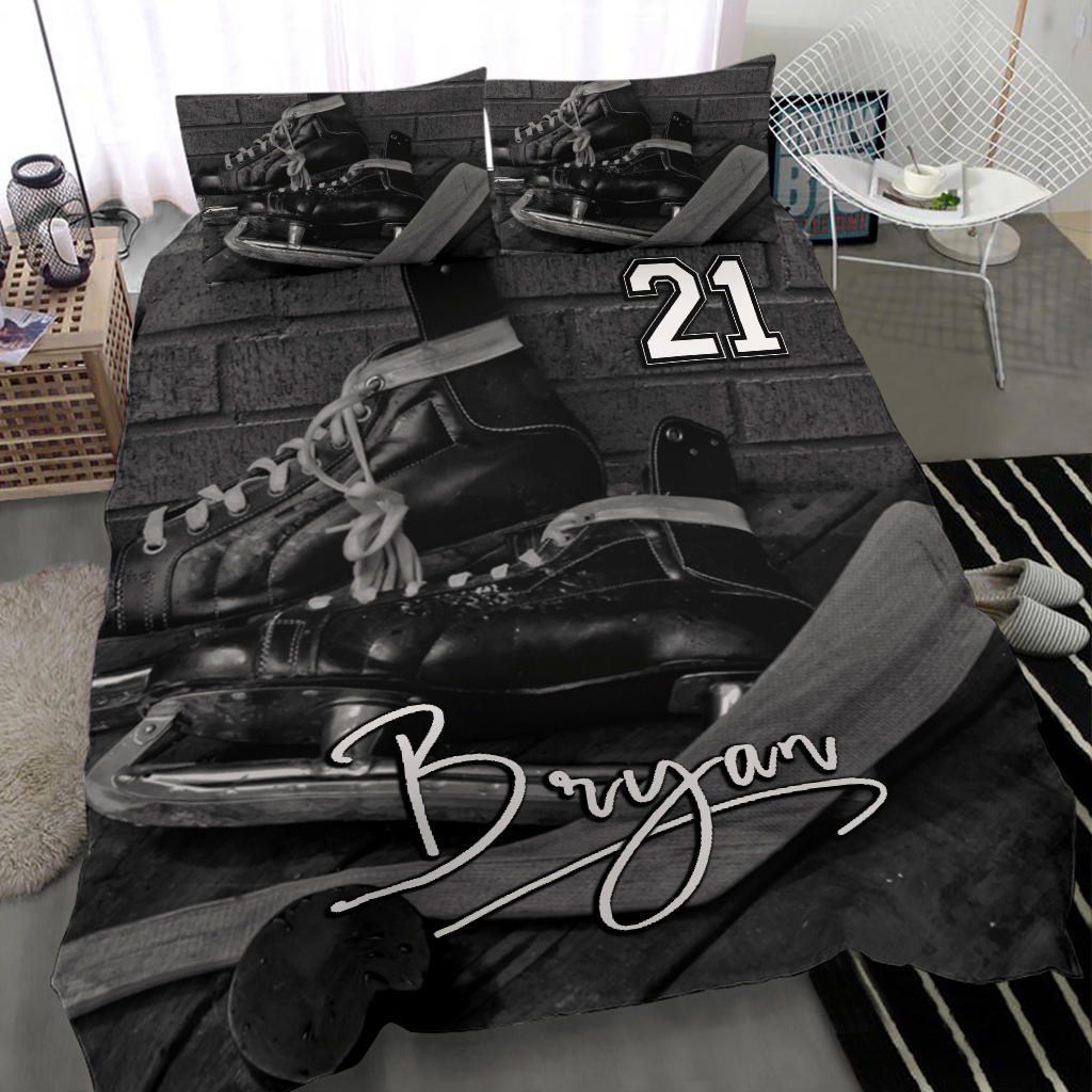 Personalized Hockey Duvet Cover Set, Player Gift Hockey Shoes Stick Vintage Black Duvet Cover & Pillowcases, Custom Name Number Bedding Set - Image 2