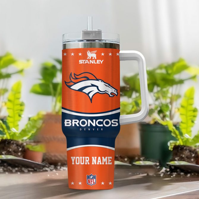Custom NFL Team Tumbler with Handle - Personalized Sports Fan Gift - Image 2