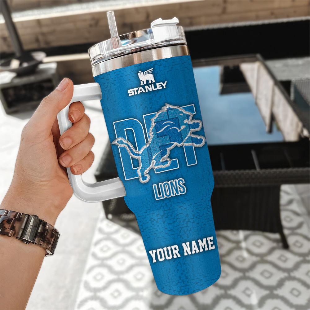 Customizable Detroit Lions Tumbler with Handle - Personalized NFL Fan Gift - Image 3