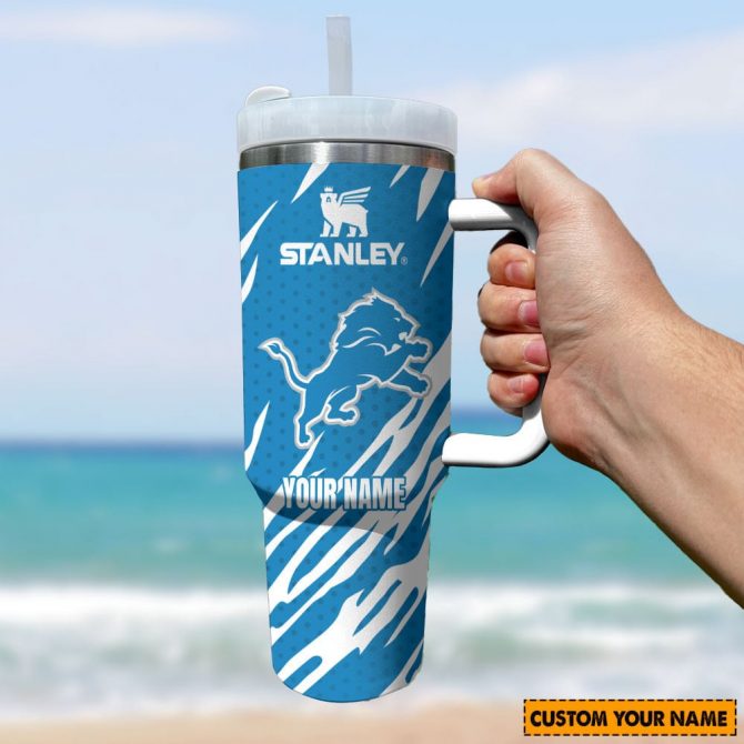 Personalized Stanley Tumbler - Custom Name Lion Design for Beach Days