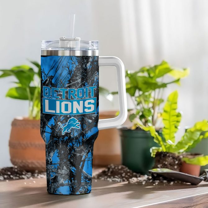 Detroit Lions Camouflage Travel Tumbler with Handle - Stay Hydrated in Style - Image 4