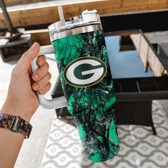 Green Bay Packers Camouflage Travel Mug with Handle - Show Your Team Spirit - Image 2