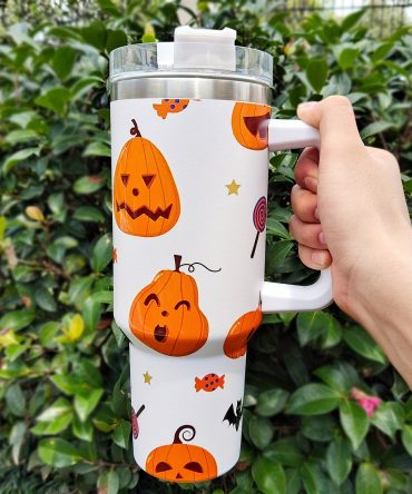 Spooky Fun Halloween Pumpkin Tumbler - Perfect for Fall Festivities