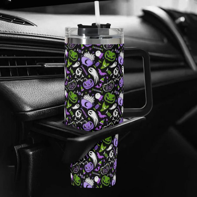 Halloween-Themed Travel Mug with Lid - Spooky Skulls & Pumpkins Design - Image 5